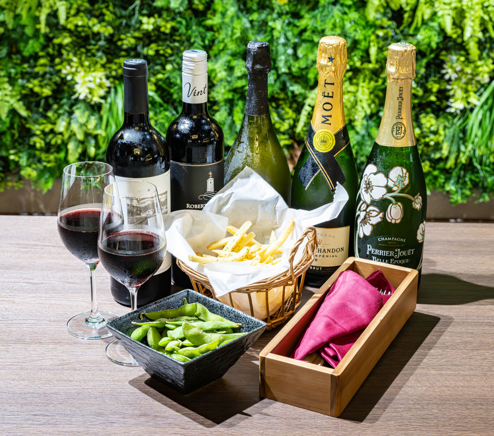 当サイトご提示でフード1品サービス